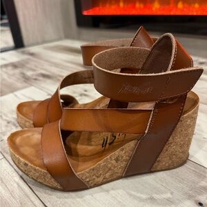 Blowfish Malibu Hapuku Wedge Sandals